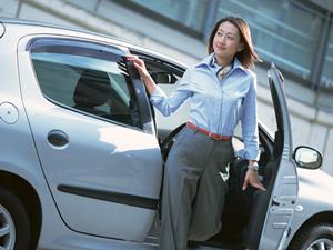 圧倒的スケールメリットで車検料金が安い